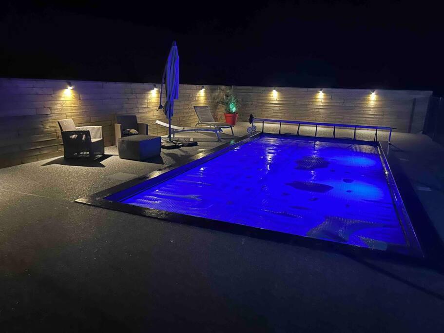 Gite Avec Spa Privatif* Saint-Symphorien-les-Buttes ภายนอก รูปภาพ