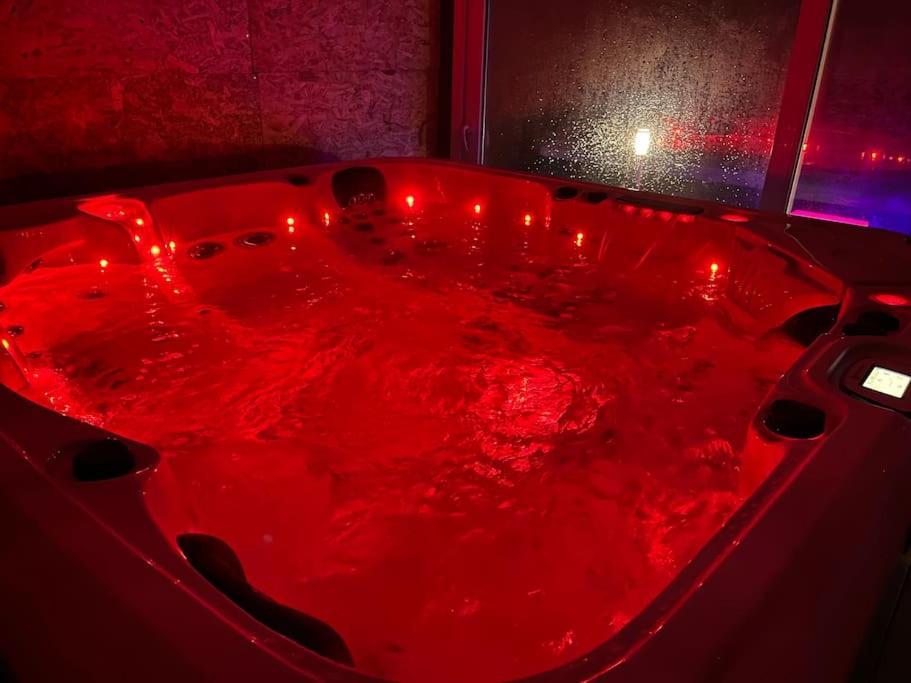 Gite Avec Spa Privatif* Saint-Symphorien-les-Buttes ภายนอก รูปภาพ